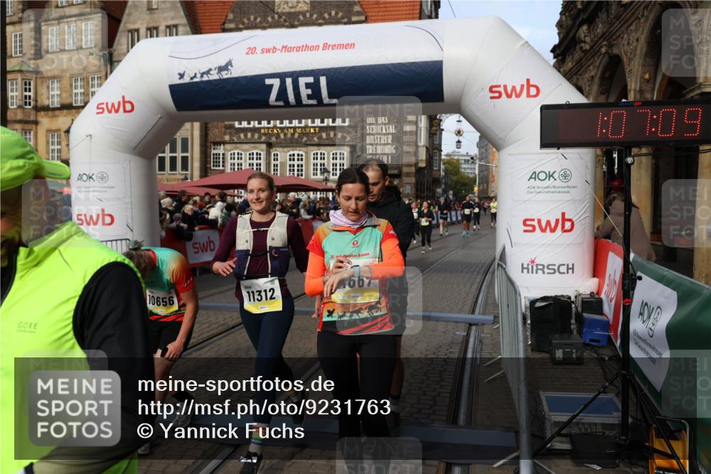 05.10.2025 - 20. swb-Marathon Bremen Yannick Fuchs http://msf.ph/oto/9231763 05.10.2025 11:03:04 Ziel 9644, 9846, 10167, 10207, 10656, 10876, 11087, 11312, 11504, 11576, 11667, 11668, 11735 meine-sportfotos.de