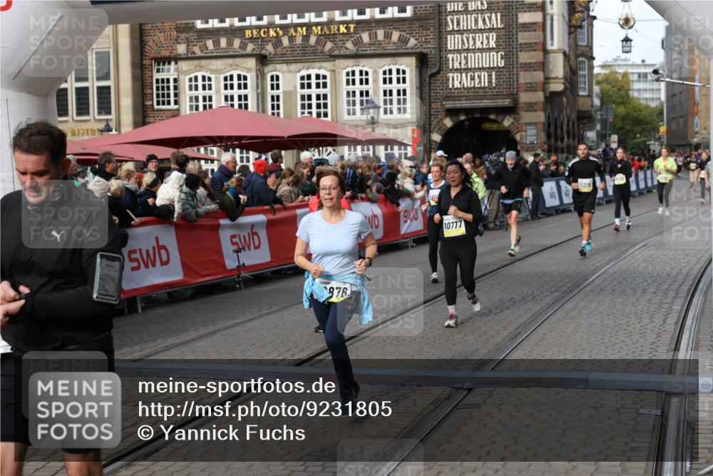 05.10.2025 - 20. swb-Marathon Bremen Yannick Fuchs http://msf.ph/oto/9231805 05.10.2025 11:03:07 Ziel 9229, 9644, 9661, 9662, 9846, 9893, 10167, 10656, 10777, 10876, 11312, 11376, 11504, 11667, 11668, 11735 meine-sportfotos.de