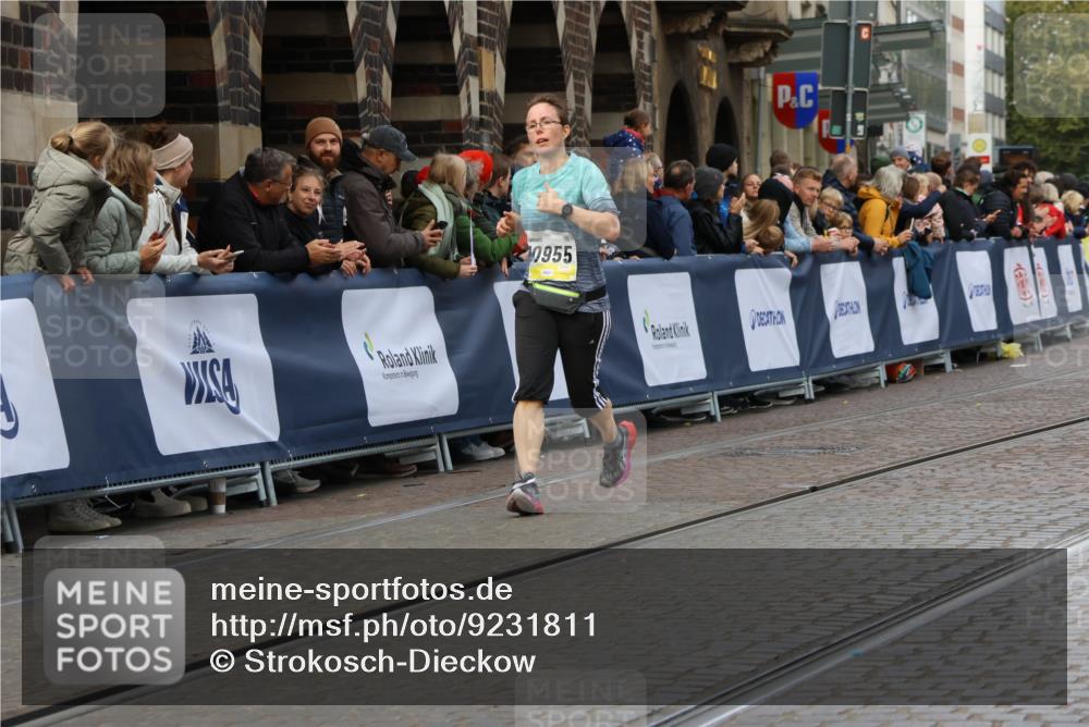 05.10.2025 - 20. swb-Marathon Bremen Strokosch-Dieckow http://msf.ph/oto/9231811 05.10.2025 10:52:56 Ziel 9187, 9650, 9918, 10064, 10539, 10779, 10955, 11259, 11398, 11411, 11450, 11722 meine-sportfotos.de