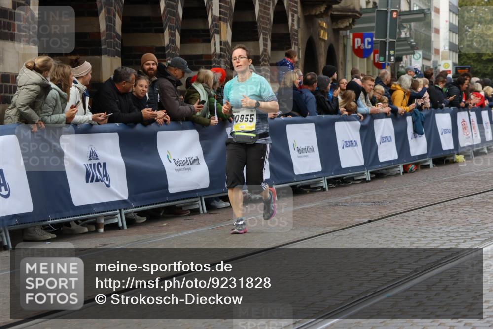 05.10.2025 - 20. swb-Marathon Bremen Strokosch-Dieckow http://msf.ph/oto/9231828 05.10.2025 10:52:56 Ziel 9187, 9650, 9918, 10064, 10539, 10779, 10955, 11259, 11398, 11411, 11450, 11722 meine-sportfotos.de