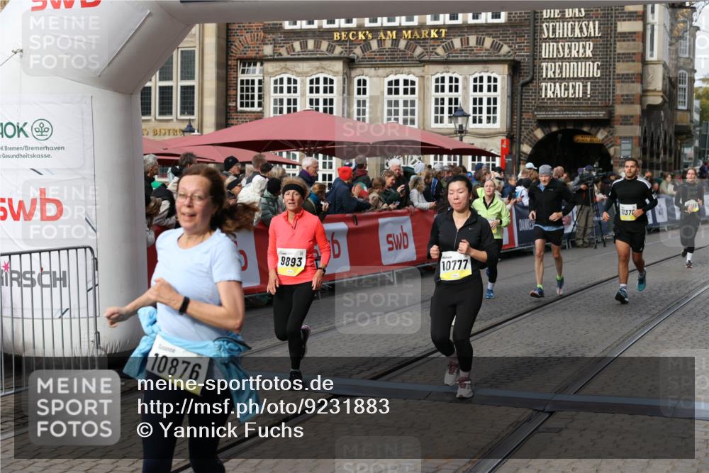 05.10.2025 - 20. swb-Marathon Bremen Yannick Fuchs http://msf.ph/oto/9231883 05.10.2025 11:03:08 Ziel 9229, 9644, 9661, 9662, 9893, 10167, 10656, 10777, 10876, 11312, 11376, 11735 meine-sportfotos.de