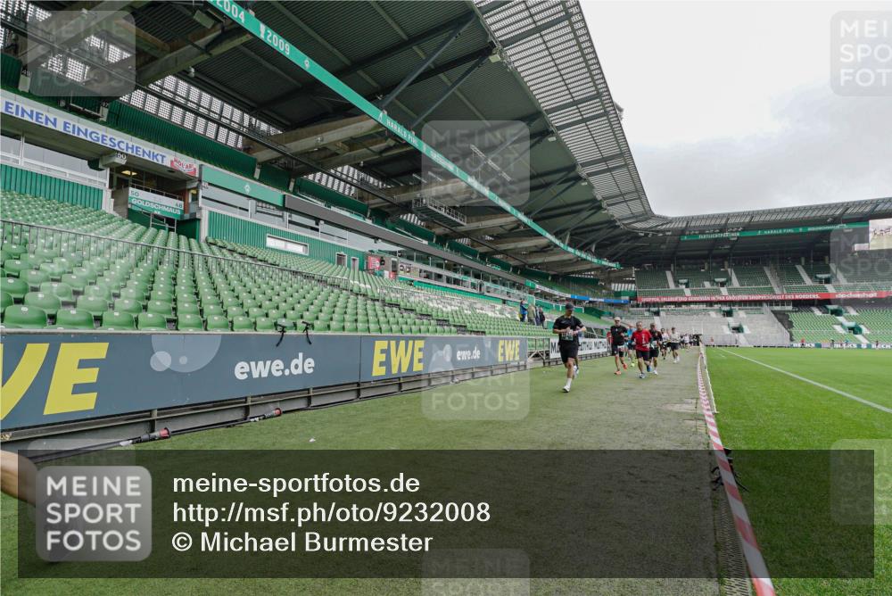 05.10.2025 - 20. swb-Marathon Bremen Michael Burmester http://msf.ph/oto/9232008 05.10.2025 12:52:25 Laufen im Stadion 615, 793, 1029, 1298, 1431, 1550, 1552, 1926, 2595, 3033, 3041, 3178, 3626, 4362, 4781, 4805, 4914, 4935, 5068, 5108, 5416, 5447, 5459, 5561, 5675, 6367, 6630, 6677, 7012, 7031, 7277, 7293, 7313, 7416, 7419, 7634, 7773, 7975, 8218, 8349, 8534, 8558, 8580, 8701, 8921, 9115, 10338, 750, 754, 914, 1120, 1314, 1748, 1911, 1926, 2279, 2283, 2447, 4260, 4652, 4687, 5847, 5910, 6773, 7713, 8066, 8682, 8740, 8780 meine-sportfotos.de