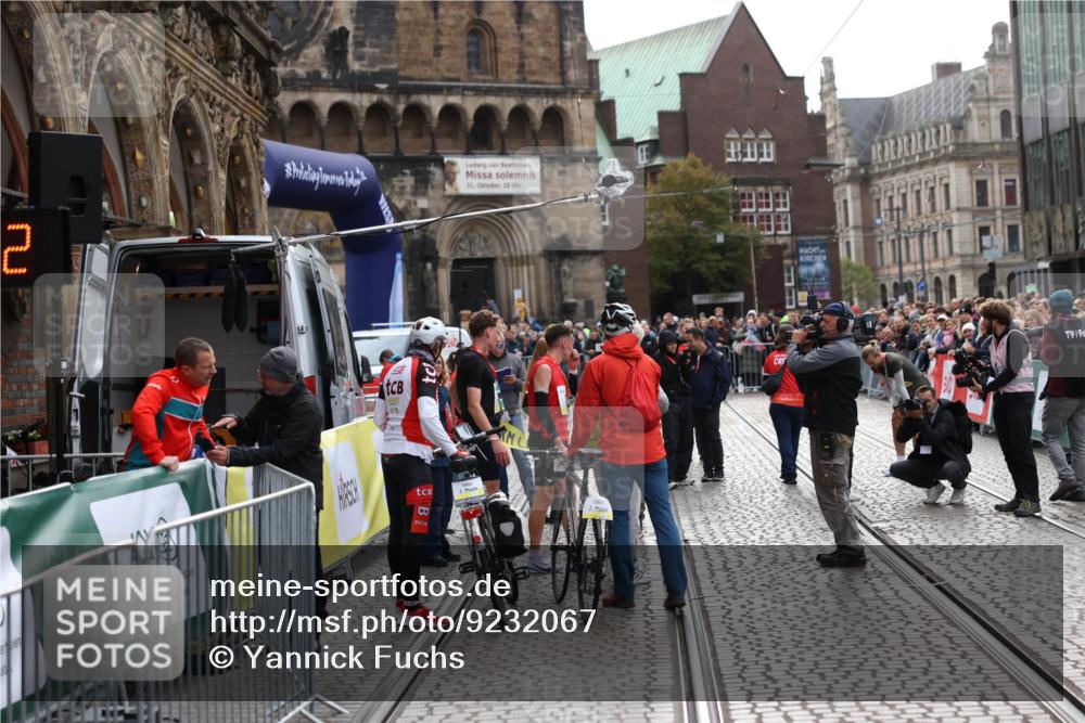 05.10.2025 - 20. swb-Marathon Bremen Yannick Fuchs http://msf.ph/oto/9232067 05.10.2025 10:28:58 Ziel  meine-sportfotos.de