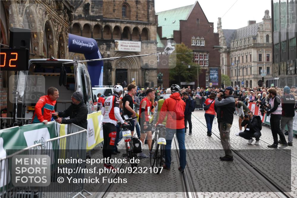 05.10.2025 - 20. swb-Marathon Bremen Yannick Fuchs http://msf.ph/oto/9232107 05.10.2025 10:28:58 Ziel  meine-sportfotos.de