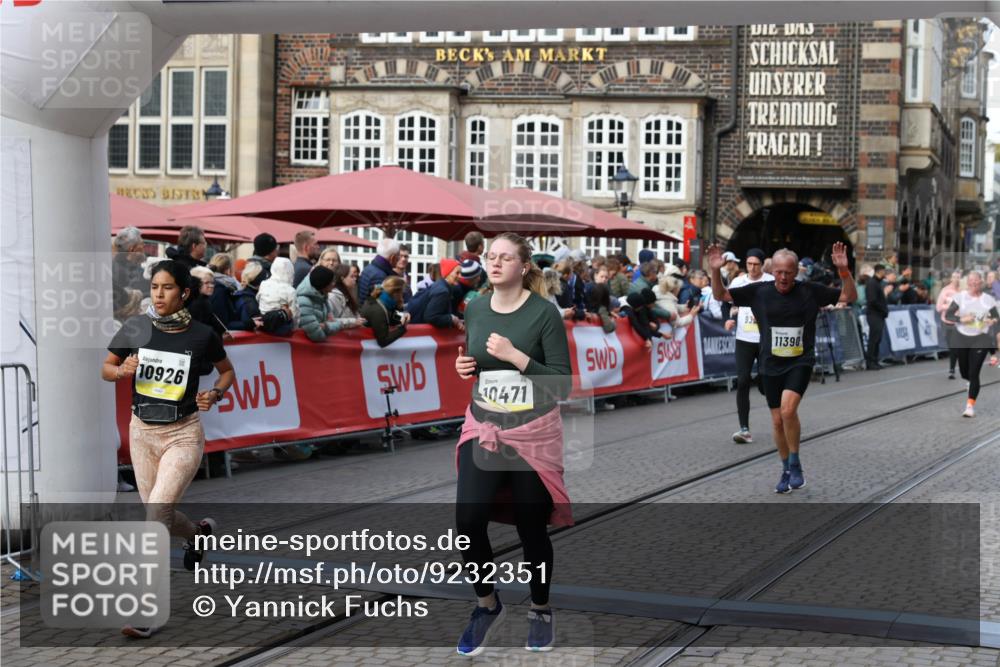 05.10.2025 - 20. swb-Marathon Bremen Yannick Fuchs http://msf.ph/oto/9232351 05.10.2025 11:03:20 Ziel 9300, 9325, 9593, 10185, 10471, 10926, 10996, 11390, 11682 meine-sportfotos.de