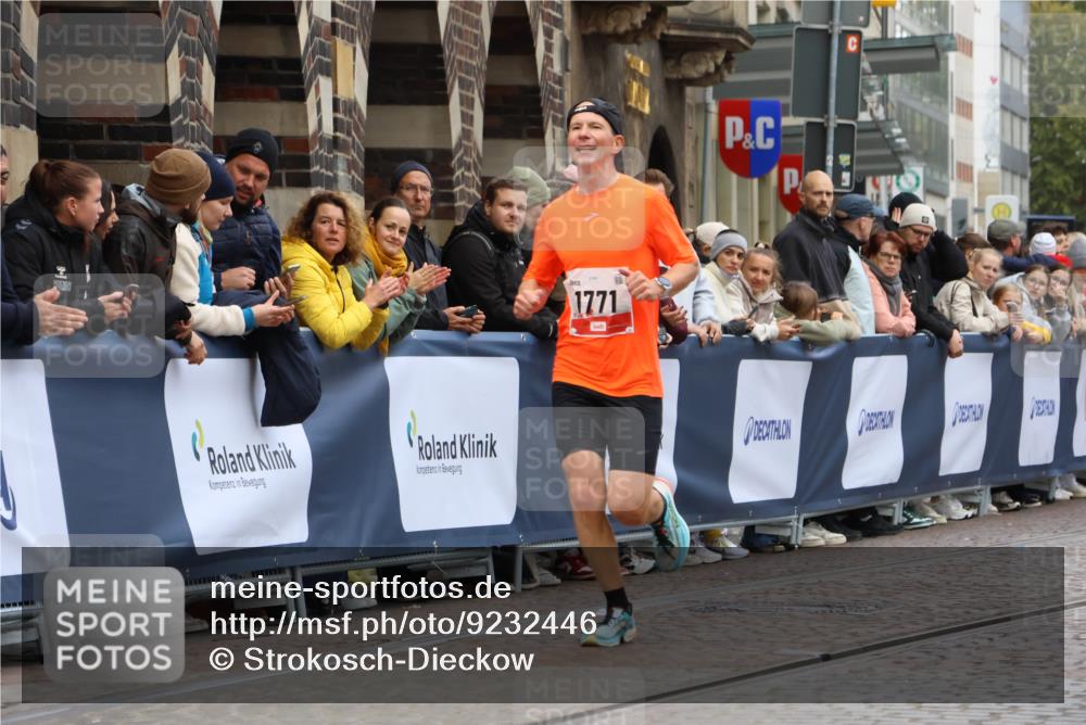 05.10.2025 - 20. swb-Marathon Bremen Strokosch-Dieckow http://msf.ph/oto/9232446 05.10.2025 12:31:47 Ziel 1771 meine-sportfotos.de