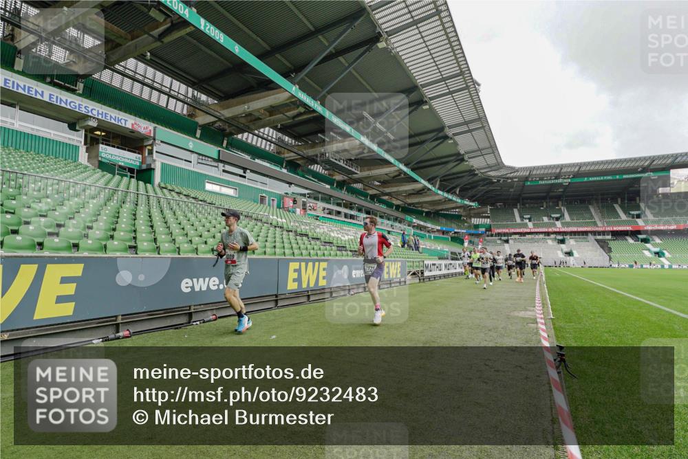 05.10.2025 - 20. swb-Marathon Bremen Michael Burmester http://msf.ph/oto/9232483 05.10.2025 12:53:42 Laufen im Stadion 89, 248, 250, 368, 458, 496, 507, 869, 950, 1009, 1020, 1164, 1428, 1460, 1489, 1538, 1608, 1656, 1667, 1690, 1729, 1736, 1868, 1943, 2030, 2050, 2250, 2288, 2871, 3363, 3553, 3913, 4294, 4611, 4729, 5024, 5425, 5571, 5576, 5579, 5944, 6244, 6348, 6359, 6492, 6806, 7255, 7408, 7617, 7835, 7905, 8238, 8462, 8499, 8511, 8611, 8709, 550, 590, 832, 1367, 1431, 1600, 2072, 2075, 4132, 4218, 4573, 4746, 4935, 5169, 5866, 6677, 8297, 8431 meine-sportfotos.de