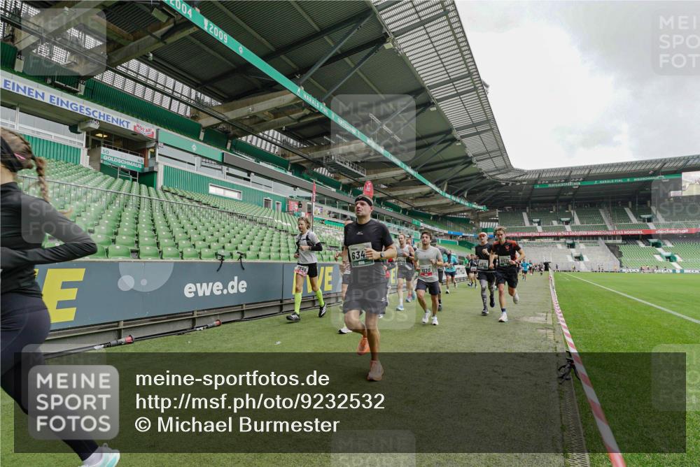 05.10.2025 - 20. swb-Marathon Bremen Michael Burmester http://msf.ph/oto/9232532 05.10.2025 12:53:48 Laufen im Stadion 89, 248, 250, 368, 458, 496, 507, 869, 950, 1009, 1020, 1164, 1165, 1428, 1460, 1489, 1538, 1608, 1656, 1667, 1690, 1729, 1736, 1868, 1873, 1943, 2030, 2050, 2250, 2288, 2871, 3363, 3553, 3913, 4294, 4611, 4729, 5024, 5425, 5571, 5576, 5579, 5944, 6244, 6348, 6359, 6492, 6806, 7255, 7408, 7617, 7835, 7905, 8238, 8499, 8511, 8611, 8709, 832, 1367, 1600, 1667, 2072, 2075, 4132, 4218, 4573, 4729, 4746, 5169, 5579, 5866, 8431, 8462 meine-sportfotos.de