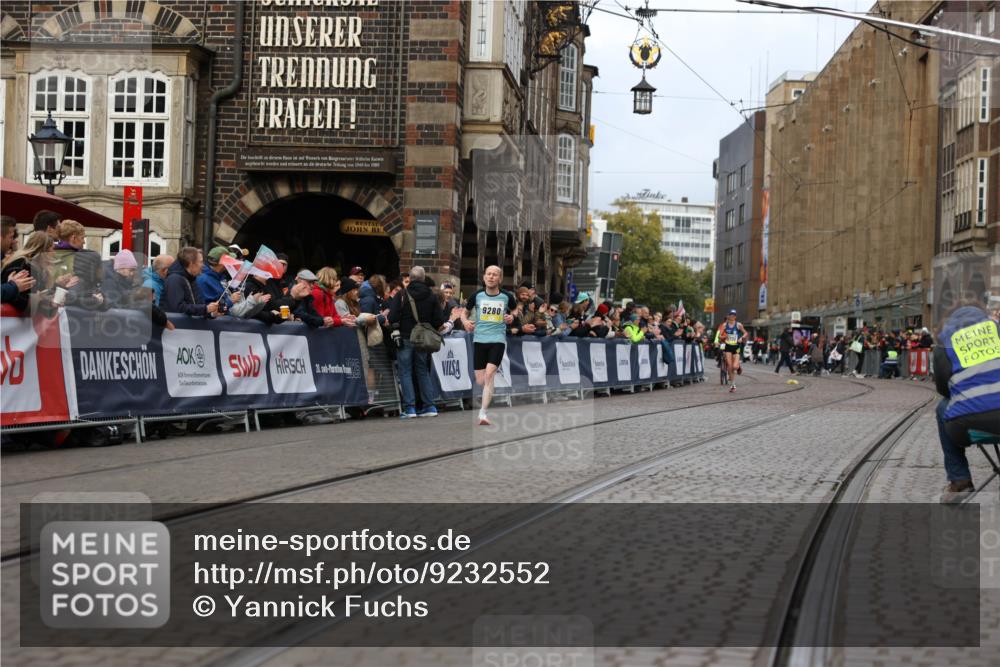 05.10.2025 - 20. swb-Marathon Bremen Yannick Fuchs http://msf.ph/oto/9232552 05.10.2025 10:32:36 Ziel  meine-sportfotos.de