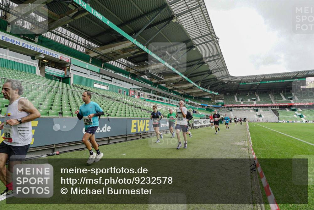 05.10.2025 - 20. swb-Marathon Bremen Michael Burmester http://msf.ph/oto/9232578 05.10.2025 12:53:52 Laufen im Stadion 89, 250, 368, 458, 496, 507, 524, 756, 869, 950, 1009, 1020, 1164, 1165, 1428, 1460, 1489, 1517, 1538, 1608, 1656, 1690, 1729, 1736, 1868, 1873, 1943, 2030, 2050, 2250, 2288, 2871, 3363, 3553, 3913, 4294, 4611, 5024, 5425, 5571, 5576, 5944, 6244, 6348, 6359, 6806, 7232, 7255, 7408, 7617, 7835, 7905, 8238, 8499, 8511, 8611, 8709, 248, 832, 1367, 1667, 2072, 2075, 4132, 4573, 4729, 5169, 5579, 5866, 6492, 8462 meine-sportfotos.de