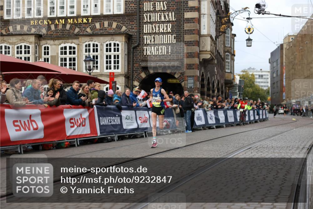05.10.2025 - 20. swb-Marathon Bremen Yannick Fuchs http://msf.ph/oto/9232847 05.10.2025 10:32:42 Ziel 9280, 11730 meine-sportfotos.de