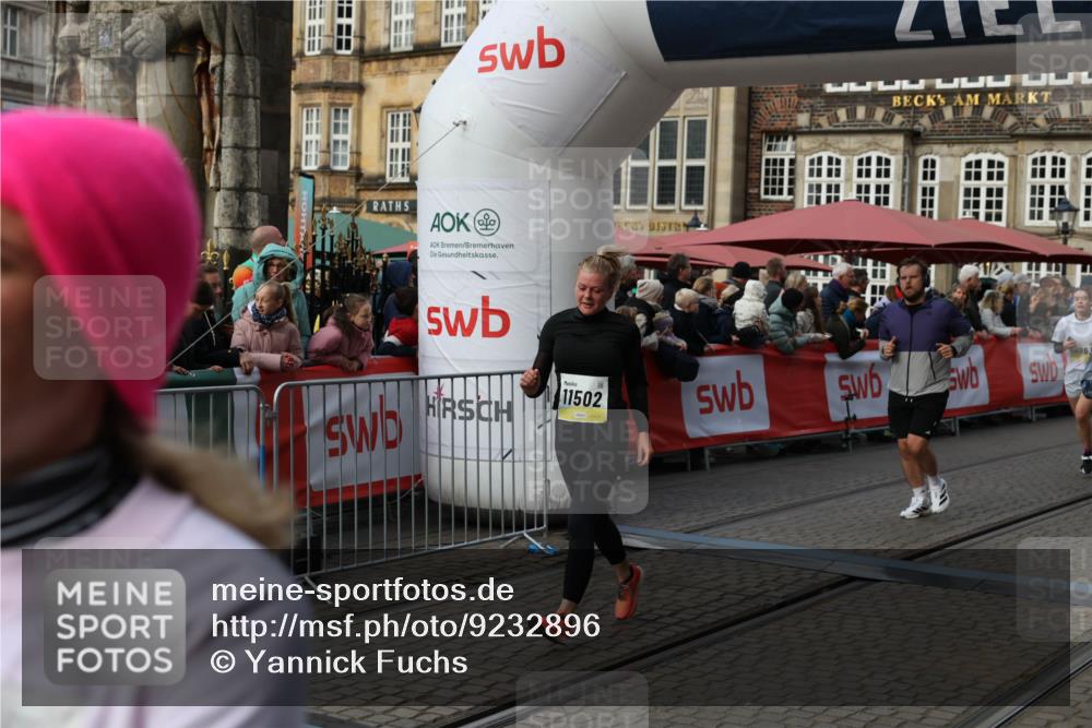 05.10.2025 - 20. swb-Marathon Bremen Yannick Fuchs http://msf.ph/oto/9232896 05.10.2025 11:03:29 Ziel 7776, 9224, 9225, 9246, 9325, 10142, 10405, 10446, 10963, 10995, 11103, 11124, 11236, 11467, 11502, 11508, 11509 meine-sportfotos.de