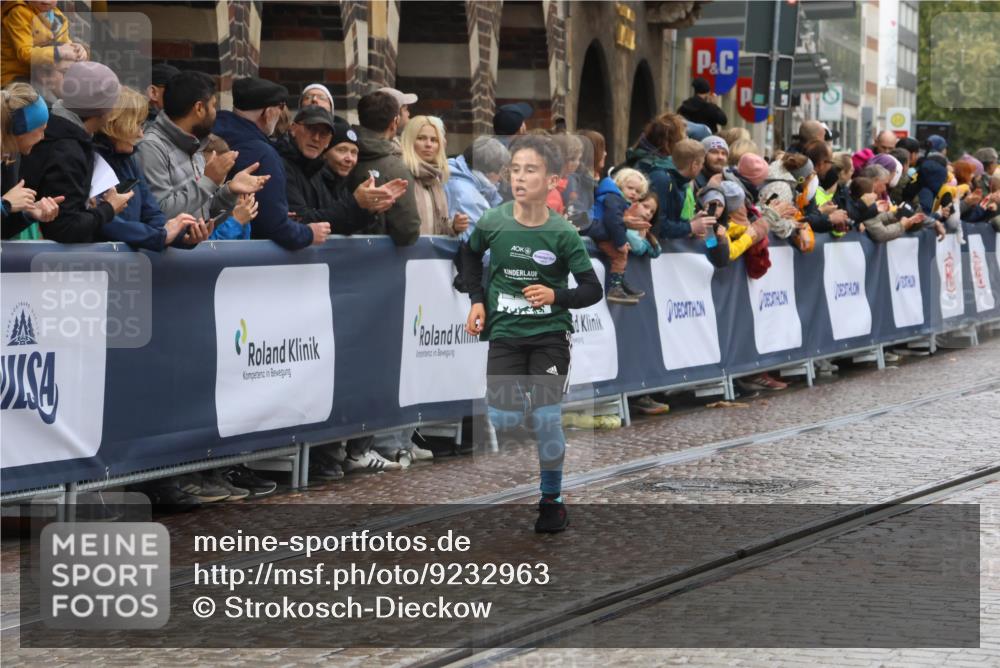 05.10.2025 - 20. swb-Marathon Bremen Strokosch-Dieckow http://msf.ph/oto/9232963 05.10.2025 15:18:14 Ziel  meine-sportfotos.de