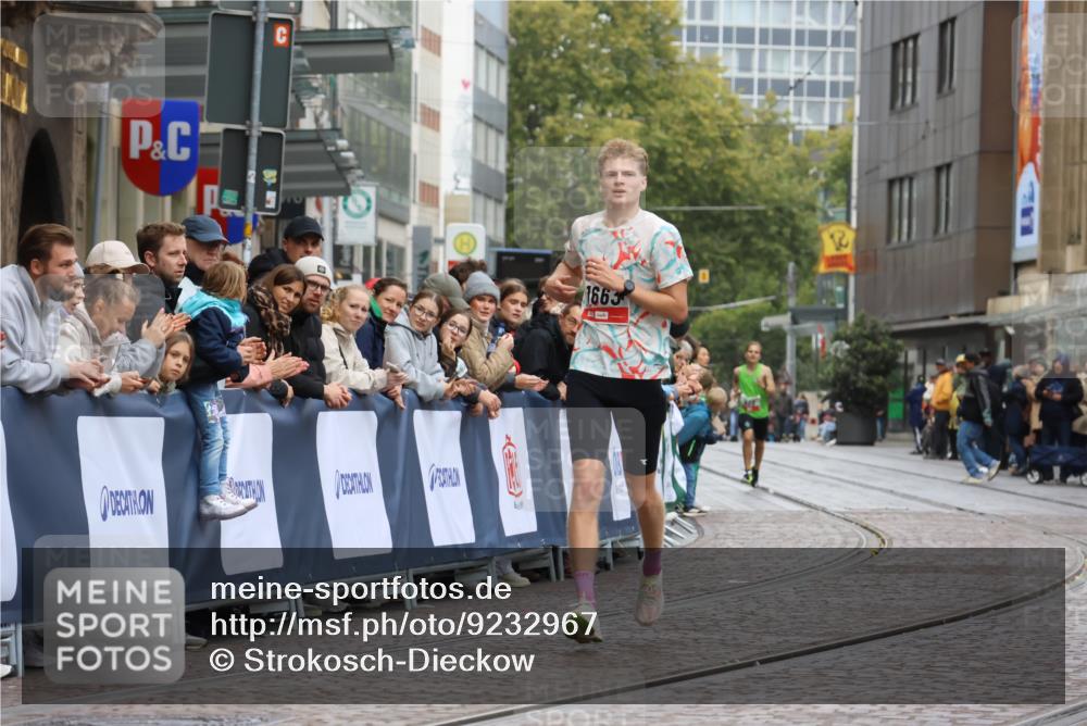 05.10.2025 - 20. swb-Marathon Bremen Strokosch-Dieckow http://msf.ph/oto/9232967 05.10.2025 12:34:08 Ziel 1663 meine-sportfotos.de