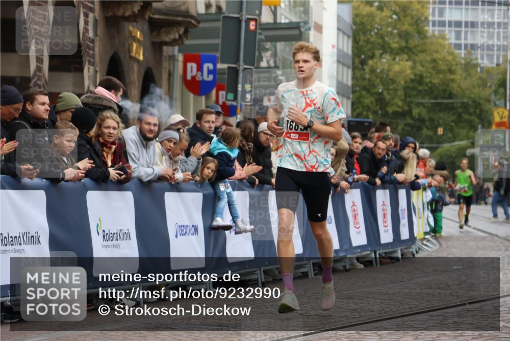 05.10.2025 - 20. swb-Marathon Bremen Strokosch-Dieckow http://msf.ph/oto/9232990 05.10.2025 12:34:10 Ziel 1663 meine-sportfotos.de
