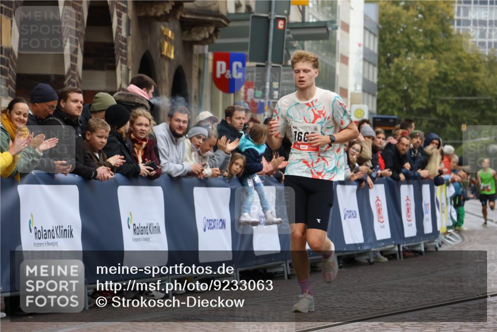 05.10.2025 - 20. swb-Marathon Bremen Strokosch-Dieckow http://msf.ph/oto/9233063 05.10.2025 12:34:10 Ziel 1663 meine-sportfotos.de