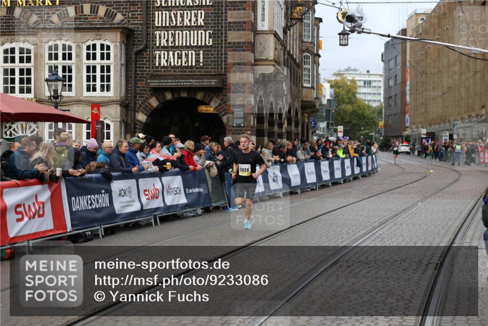 05.10.2025 - 20. swb-Marathon Bremen Yannick Fuchs http://msf.ph/oto/9233086 05.10.2025 10:32:51 Ziel 9996, 11730 meine-sportfotos.de