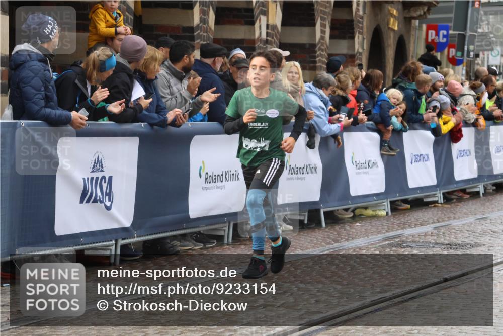 05.10.2025 - 20. swb-Marathon Bremen Strokosch-Dieckow http://msf.ph/oto/9233154 05.10.2025 15:18:15 Ziel  meine-sportfotos.de