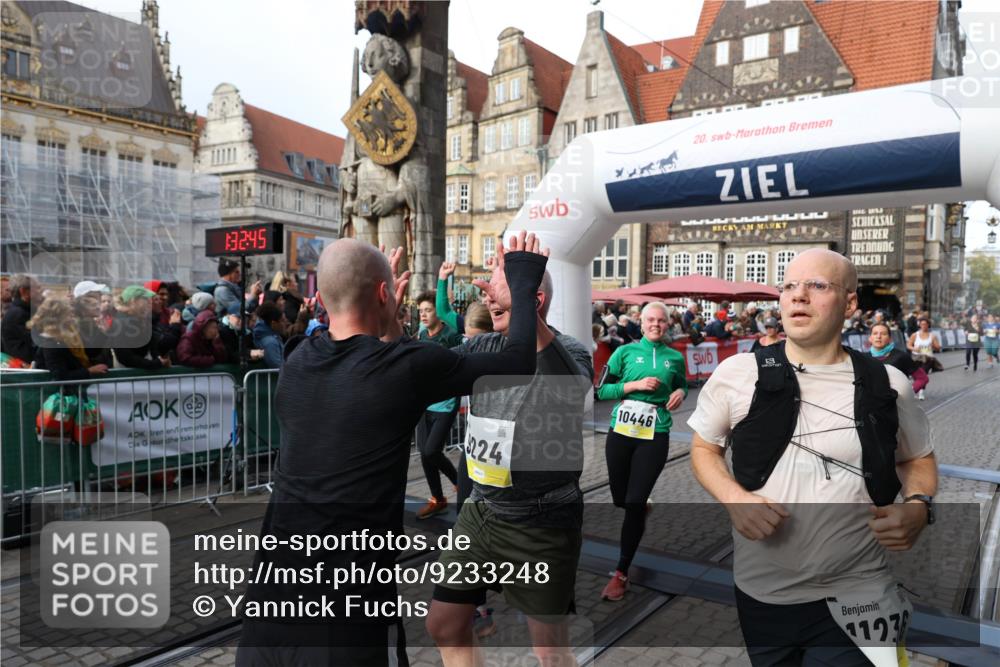 05.10.2025 - 20. swb-Marathon Bremen Yannick Fuchs http://msf.ph/oto/9233248 05.10.2025 11:03:34 Ziel 7776, 9224, 9225, 9308, 9498, 9850, 10446, 10963, 10995, 11103, 11124, 11150, 11236, 11467, 11502 meine-sportfotos.de