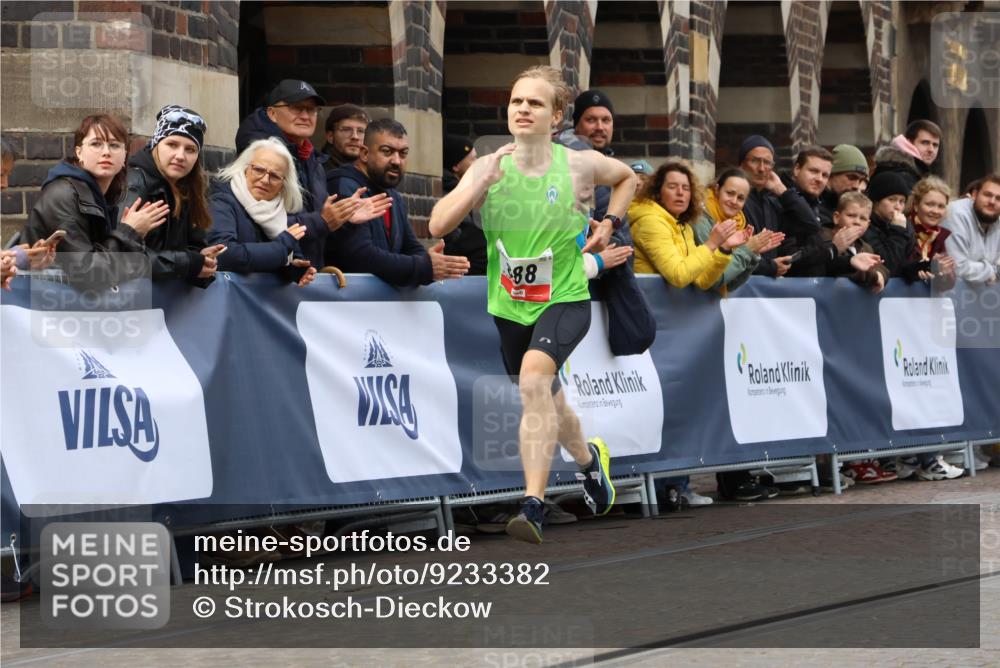 05.10.2025 - 20. swb-Marathon Bremen Strokosch-Dieckow http://msf.ph/oto/9233382 05.10.2025 12:34:21 Ziel 888 meine-sportfotos.de