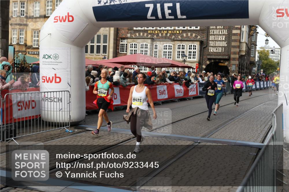 05.10.2025 - 20. swb-Marathon Bremen Yannick Fuchs http://msf.ph/oto/9233445 05.10.2025 11:03:38 Ziel 7199, 7776, 9224, 9308, 9486, 9498, 9850, 10446, 10995, 11150, 11236, 11522 meine-sportfotos.de
