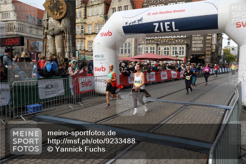 05.10.2025 - 20. swb-Marathon Bremen Yannick Fuchs http://msf.ph/oto/9233488 05.10.2025 11:03:39 Ziel 7199, 7776, 9308, 9486, 9498, 9850, 10446, 10995, 11150, 11236, 11522 meine-sportfotos.de