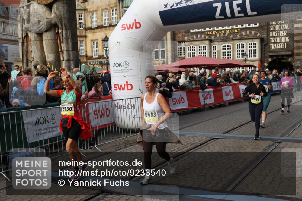 05.10.2025 - 20. swb-Marathon Bremen Yannick Fuchs http://msf.ph/oto/9233540 05.10.2025 11:03:40 Ziel 7199, 9308, 9486, 9498, 9850, 10213, 11150, 11522 meine-sportfotos.de