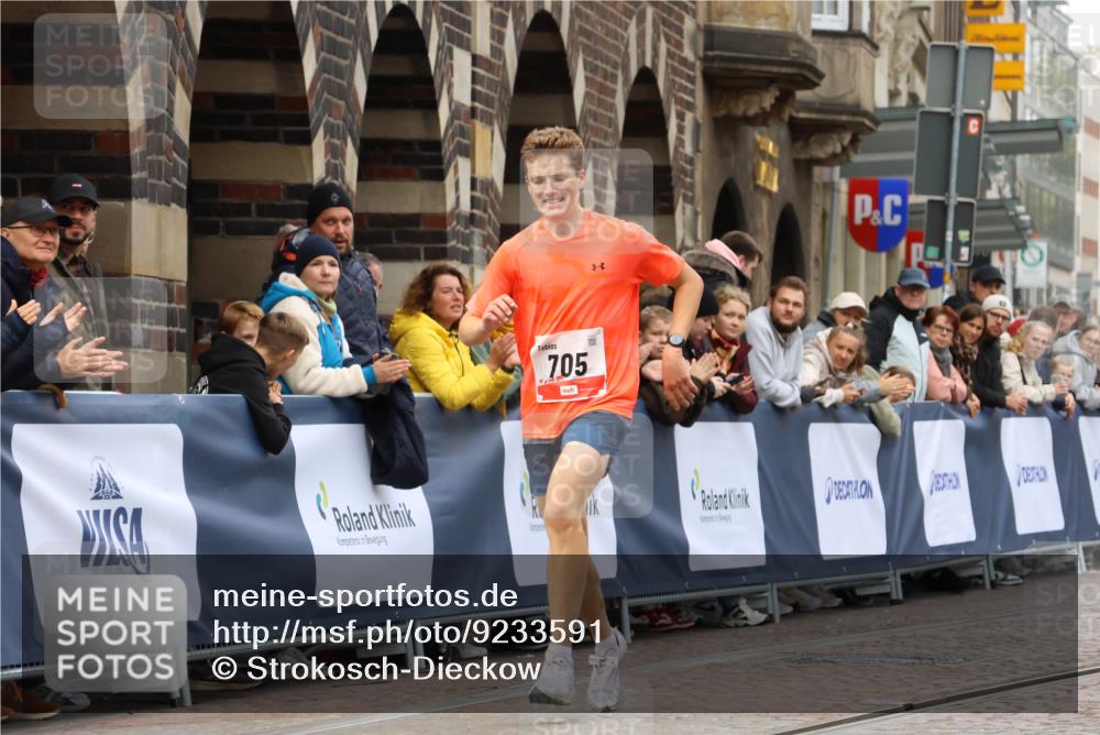 05.10.2025 - 20. swb-Marathon Bremen Strokosch-Dieckow http://msf.ph/oto/9233591 05.10.2025 12:35:02 Ziel 705 meine-sportfotos.de