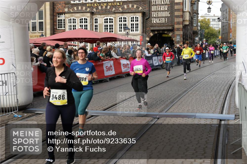 05.10.2025 - 20. swb-Marathon Bremen Yannick Fuchs http://msf.ph/oto/9233635 05.10.2025 11:03:41 Ziel 7199, 9486, 9498, 9850, 9940, 10213, 11150, 11522 meine-sportfotos.de