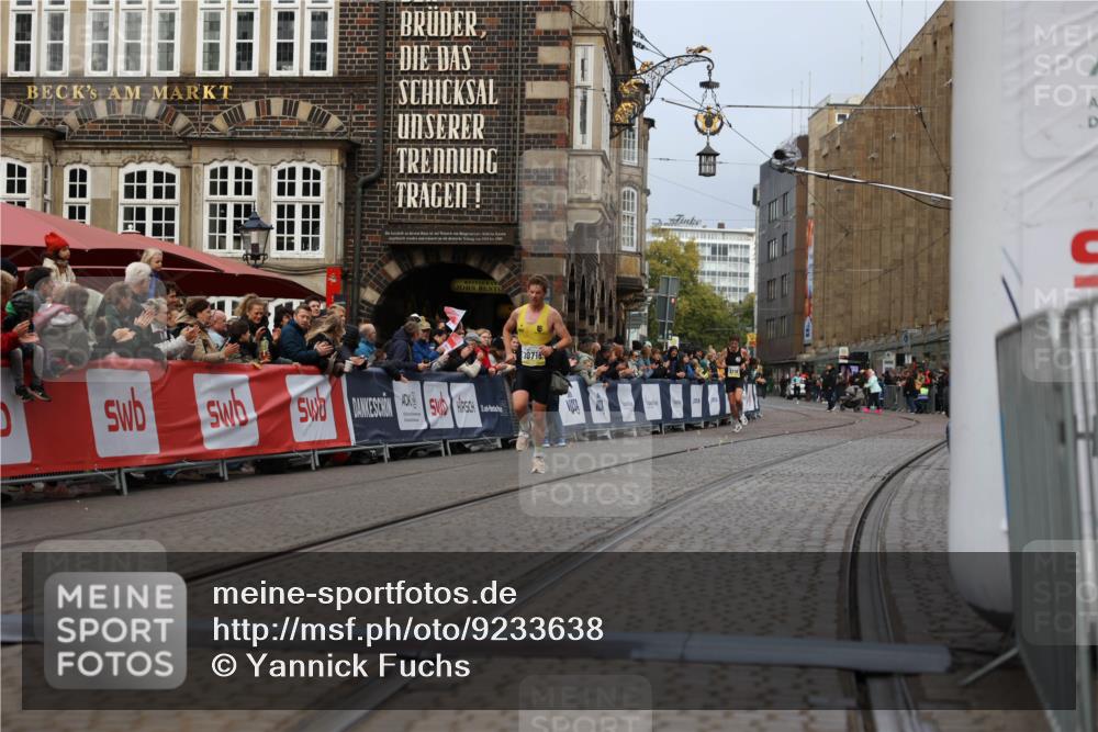05.10.2025 - 20. swb-Marathon Bremen Yannick Fuchs http://msf.ph/oto/9233638 05.10.2025 10:34:37 Ziel 10718 meine-sportfotos.de