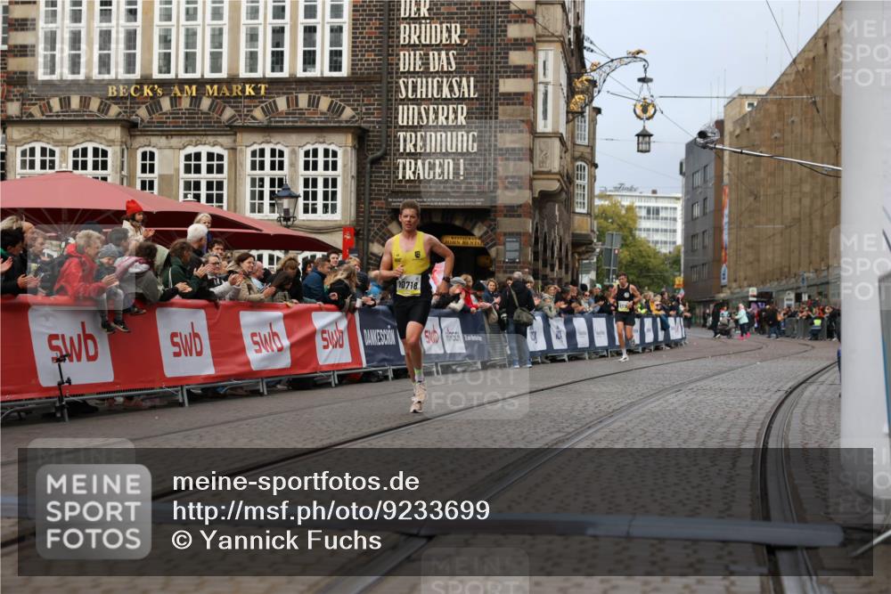 05.10.2025 - 20. swb-Marathon Bremen Yannick Fuchs http://msf.ph/oto/9233699 05.10.2025 10:34:38 Ziel 10718 meine-sportfotos.de