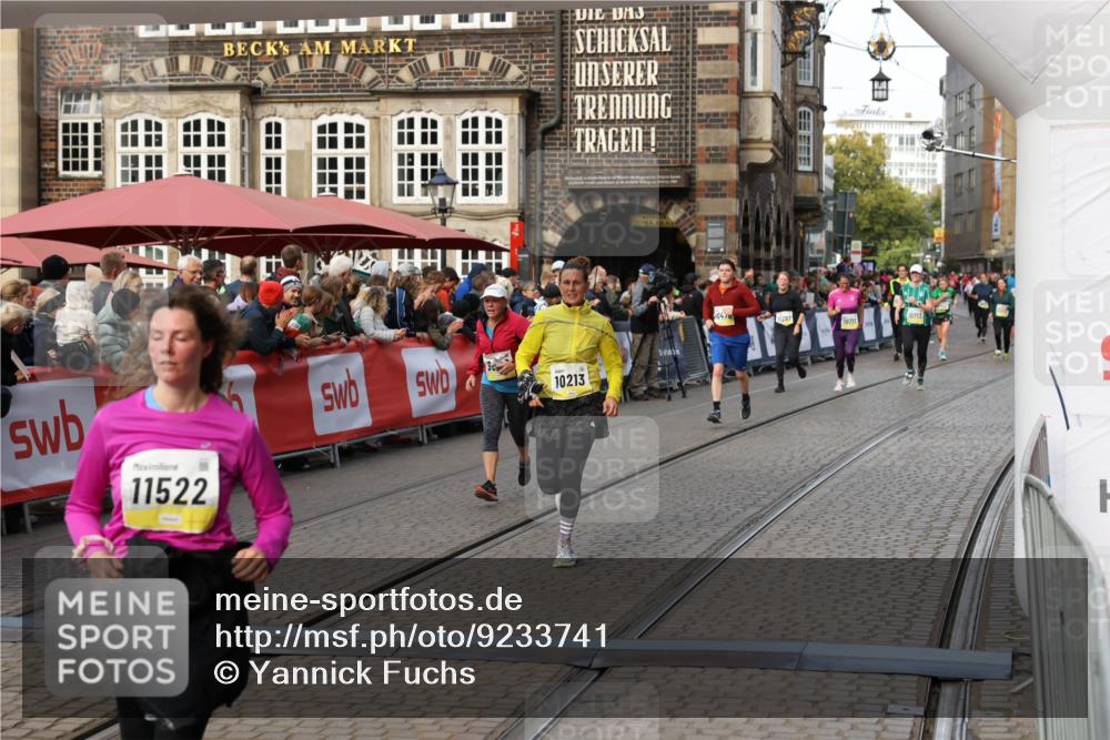 05.10.2025 - 20. swb-Marathon Bremen Yannick Fuchs http://msf.ph/oto/9233741 05.10.2025 11:03:43 Ziel 7199, 9486, 9498, 9850, 9940, 10213, 10478, 11522 meine-sportfotos.de