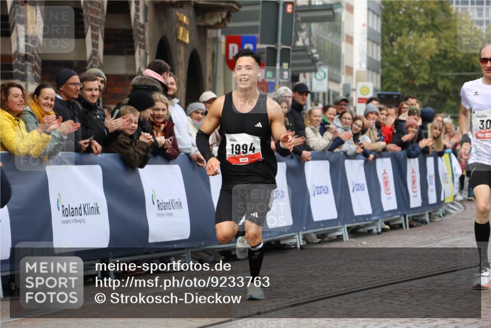 05.10.2025 - 20. swb-Marathon Bremen Strokosch-Dieckow http://msf.ph/oto/9233763 05.10.2025 12:35:25 Ziel 308, 1994 meine-sportfotos.de