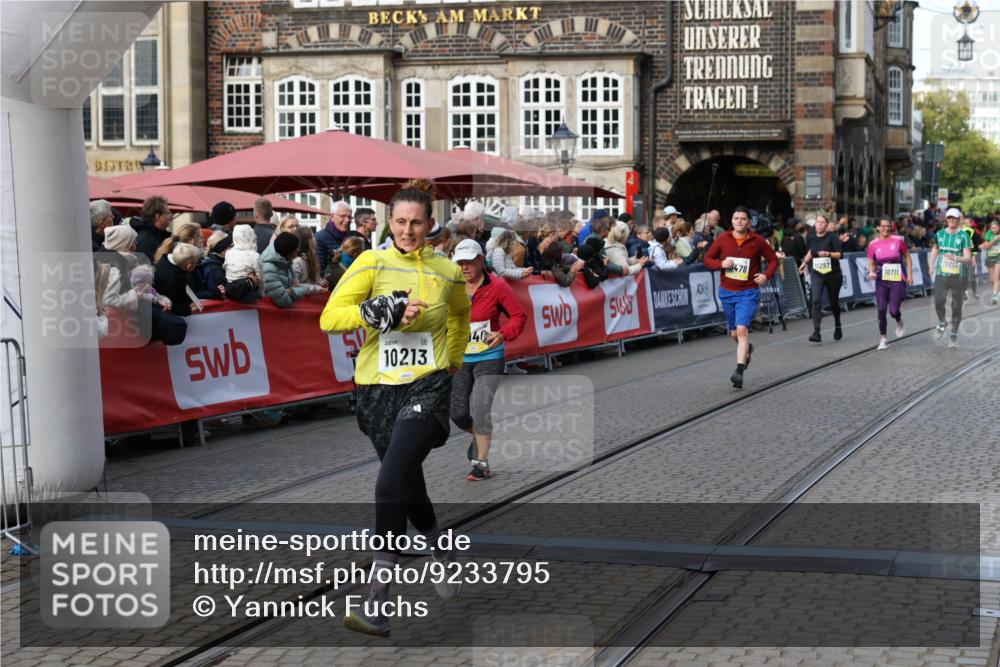 05.10.2025 - 20. swb-Marathon Bremen Yannick Fuchs http://msf.ph/oto/9233795 05.10.2025 11:03:44 Ziel 7199, 9486, 9498, 9850, 9940, 10213, 10478, 10711, 10713, 11522 meine-sportfotos.de