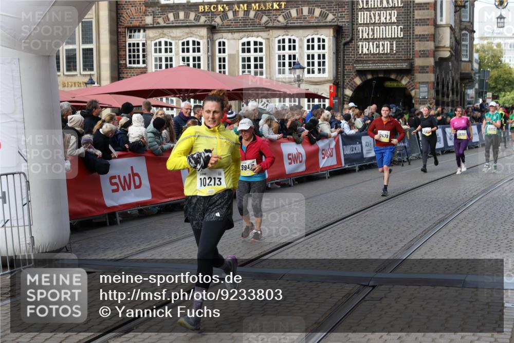 05.10.2025 - 20. swb-Marathon Bremen Yannick Fuchs http://msf.ph/oto/9233803 05.10.2025 11:03:44 Ziel 7199, 9486, 9498, 9850, 9940, 10213, 10478, 10711, 10713, 11522 meine-sportfotos.de