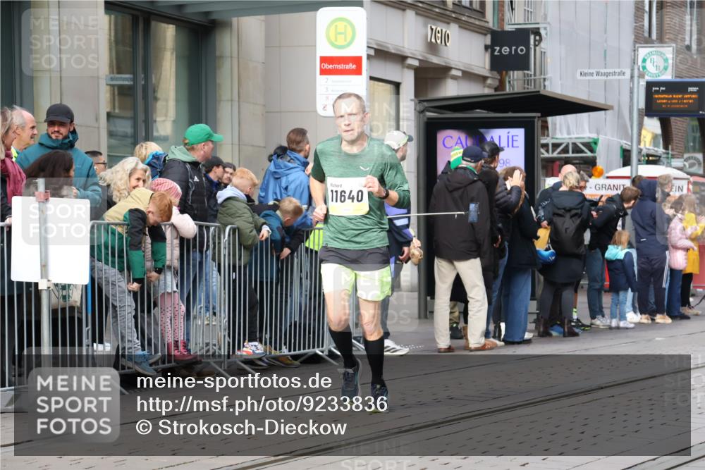 05.10.2025 - 20. swb-Marathon Bremen Strokosch-Dieckow http://msf.ph/oto/9233836 05.10.2025 10:42:35 Ziel 9006, 9302, 9524, 9558, 10045, 10553, 10624, 10961, 11476, 11640, 9006, 9302, 9524, 9558, 10045, 10553, 10624, 10961, 11476, 11640 meine-sportfotos.de