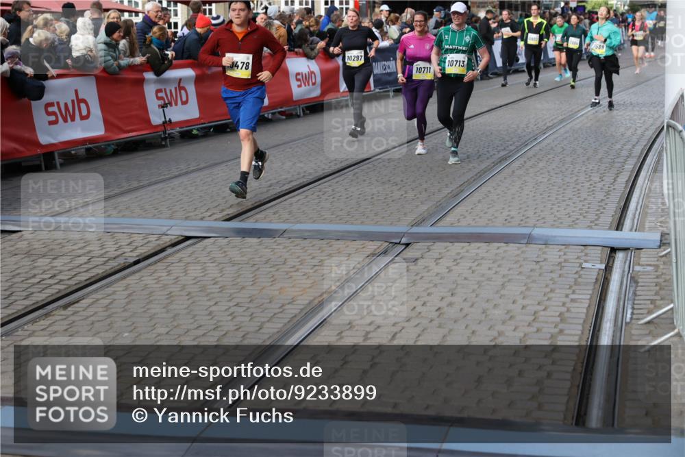 05.10.2025 - 20. swb-Marathon Bremen Yannick Fuchs http://msf.ph/oto/9233899 05.10.2025 11:03:46 Ziel 7199, 9486, 9940, 10213, 10297, 10478, 10711, 10713, 11522, 11589 meine-sportfotos.de