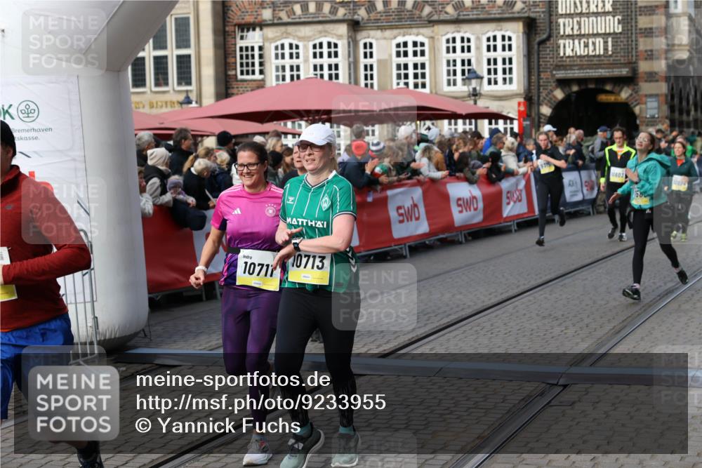 05.10.2025 - 20. swb-Marathon Bremen Yannick Fuchs http://msf.ph/oto/9233955 05.10.2025 11:03:48 Ziel 9315, 9940, 10213, 10297, 10478, 10603, 10604, 10711, 10713, 11522, 11589 meine-sportfotos.de