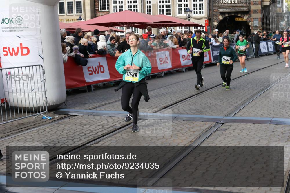 05.10.2025 - 20. swb-Marathon Bremen Yannick Fuchs http://msf.ph/oto/9234035 05.10.2025 11:03:50 Ziel 9315, 9940, 10213, 10297, 10478, 10603, 10604, 10711, 10713, 11589 meine-sportfotos.de