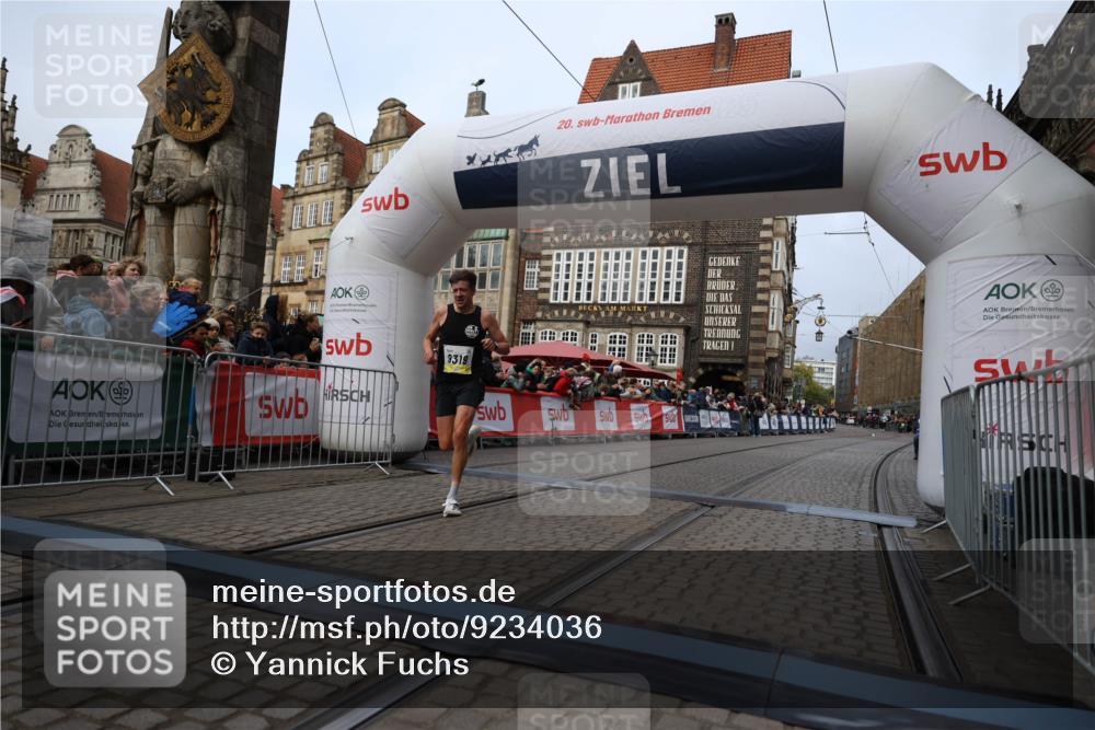 05.10.2025 - 20. swb-Marathon Bremen Yannick Fuchs http://msf.ph/oto/9234036 05.10.2025 10:34:45 Ziel 9319, 10718 meine-sportfotos.de