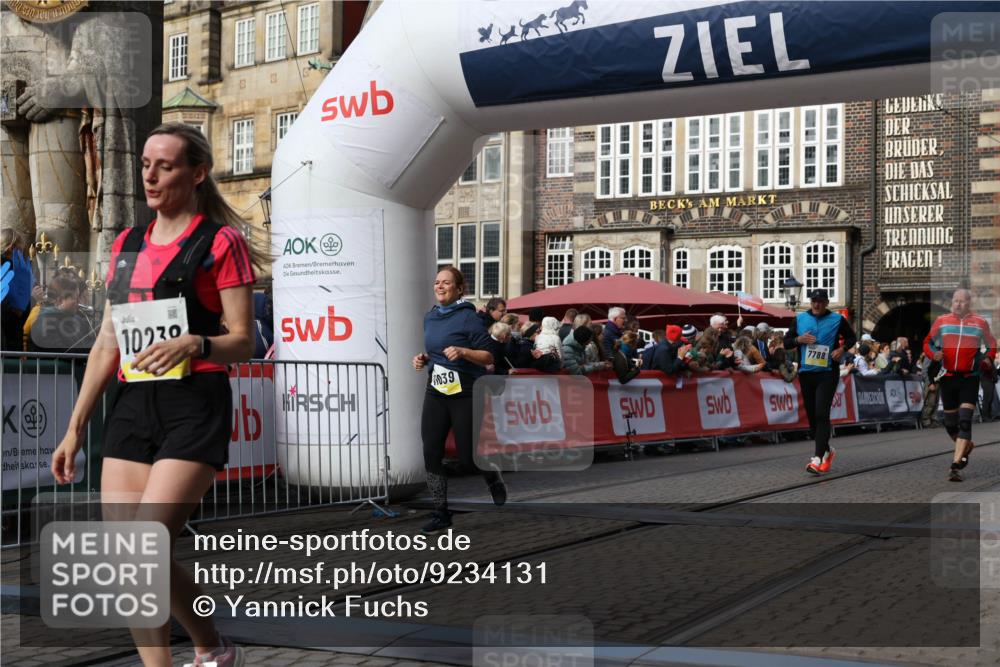 05.10.2025 - 20. swb-Marathon Bremen Yannick Fuchs http://msf.ph/oto/9234131 05.10.2025 11:03:58 Ziel 7788, 9241, 9379, 9571, 10106, 10238, 10603, 10604, 11039, 11272, 11306 meine-sportfotos.de
