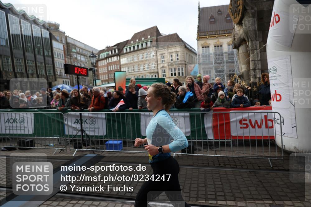 05.10.2025 - 20. swb-Marathon Bremen Yannick Fuchs http://msf.ph/oto/9234247 05.10.2025 10:34:57 Ziel 10410 meine-sportfotos.de