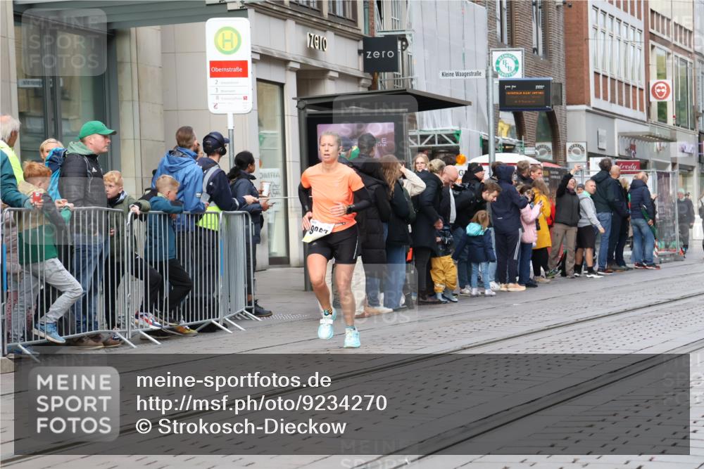 05.10.2025 - 20. swb-Marathon Bremen Strokosch-Dieckow http://msf.ph/oto/9234270 05.10.2025 10:43:06 Ziel 9545, 9967, 10304, 10541, 11304, 9545, 9967, 10304, 10541, 11304 meine-sportfotos.de