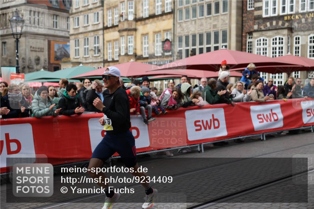 05.10.2025 - 20. swb-Marathon Bremen Yannick Fuchs http://msf.ph/oto/9234409 05.10.2025 10:35:14 Ziel 10476 meine-sportfotos.de