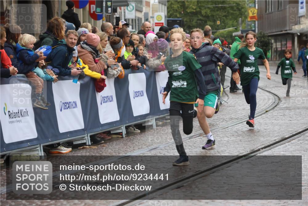 05.10.2025 - 20. swb-Marathon Bremen Strokosch-Dieckow http://msf.ph/oto/9234441 05.10.2025 15:18:57 Ziel  meine-sportfotos.de