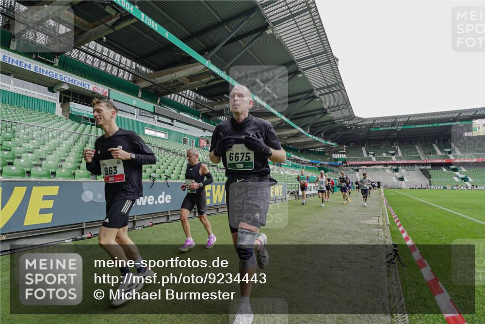 05.10.2025 - 20. swb-Marathon Bremen Michael Burmester http://msf.ph/oto/9234443 05.10.2025 12:58:18 Laufen im Stadion 90, 415, 726, 846, 963, 988, 1503, 1619, 1716, 2158, 2234, 2240, 2648, 2662, 2734, 2821, 2893, 2922, 3254, 3373, 3467, 3573, 3602, 3977, 4102, 4287, 4389, 4401, 4446, 4709, 4747, 5163, 5214, 5261, 5313, 5562, 5645, 5728, 5917, 6113, 6161, 6317, 6326, 6372, 6525, 6672, 6675, 6676, 6944, 6999, 7038, 7053, 7588, 7731, 7813, 7911, 7976, 8091, 8113, 8128, 8328, 8379, 8576, 8827, 8972, 8993, 9112, 9151, 11658, 237, 613, 820, 1317, 1491, 2304, 2522, 3396, 3591, 8128 meine-sportfotos.de