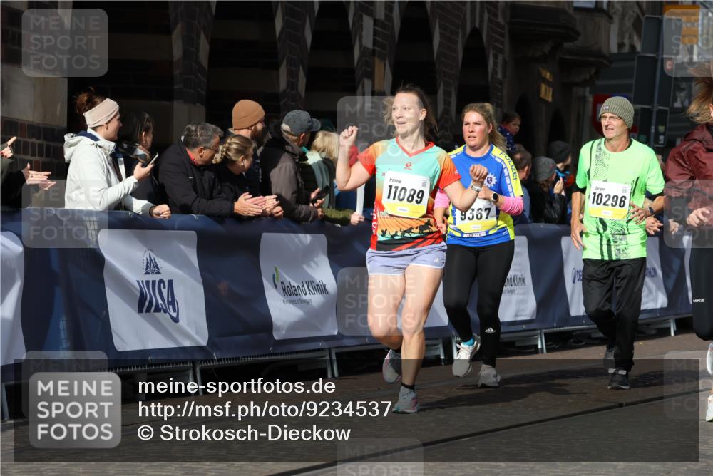 05.10.2025 - 20. swb-Marathon Bremen Strokosch-Dieckow http://msf.ph/oto/9234537 05.10.2025 10:54:32 Ziel 9367, 10032, 10174, 10178, 10296, 10768, 11045, 11089, 11321, 11694 meine-sportfotos.de