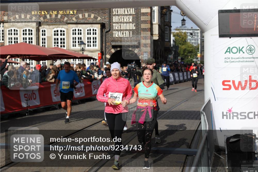 05.10.2025 - 20. swb-Marathon Bremen Yannick Fuchs http://msf.ph/oto/9234743 05.10.2025 11:04:18 Ziel 7123, 7789, 9275, 10098, 10853, 11001, 11077, 11102, 11611, 11685 meine-sportfotos.de