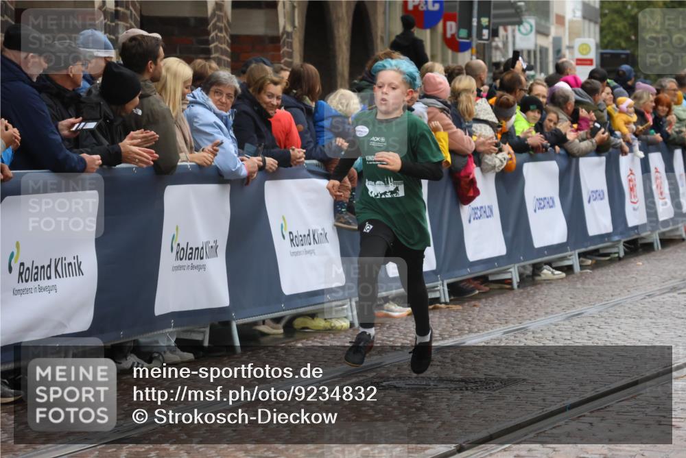 05.10.2025 - 20. swb-Marathon Bremen Strokosch-Dieckow http://msf.ph/oto/9234832 05.10.2025 15:19:12 Ziel  meine-sportfotos.de