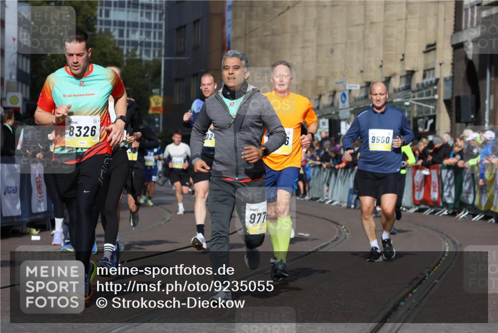 05.10.2025 - 20. swb-Marathon Bremen Strokosch-Dieckow http://msf.ph/oto/9235055 05.10.2025 10:54:47 Ziel 8326, 9282, 9295, 9436, 9560, 9591, 9754, 9776, 10007, 10024, 10232, 10233, 10487, 10609, 10770, 11163, 11276, 11373 meine-sportfotos.de